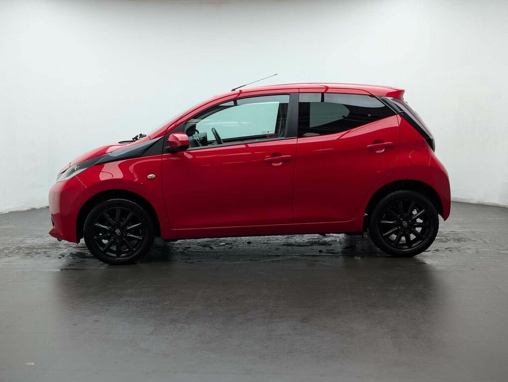Toyota Aygo X 1.0 Aygo X-style Vvt-i Red #5