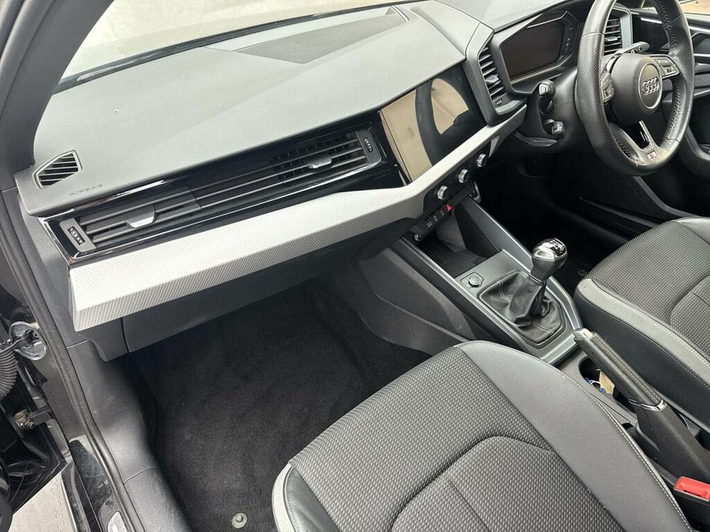 Audi A1 Audi A1 Sportback S Line 30 Tfsi 116 Ps S Tronic White #30