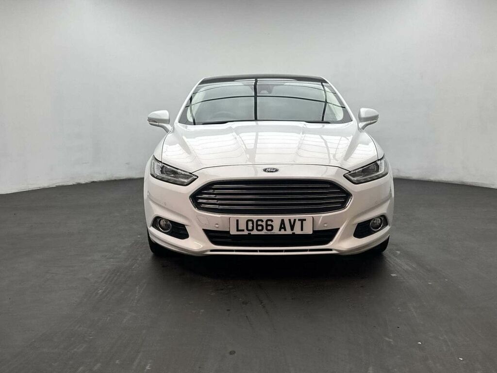 Ford Mondeo 2.0 Mondeo Titanium Tdci White #3