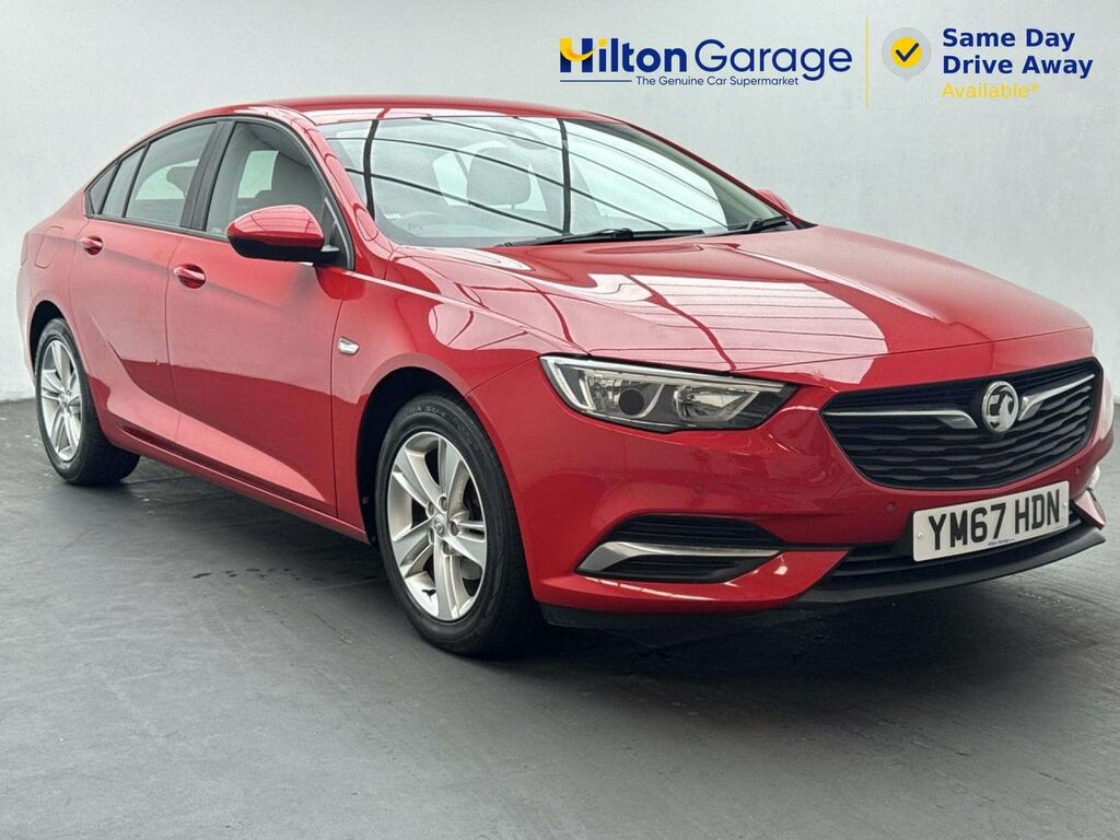 Vauxhall Insignia 1.5 Insignia Design T Red