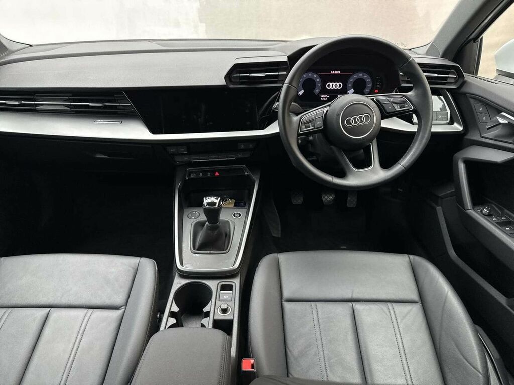 Audi A3 1.5 Tfsi 35 S Line Sportback 1 Black #24