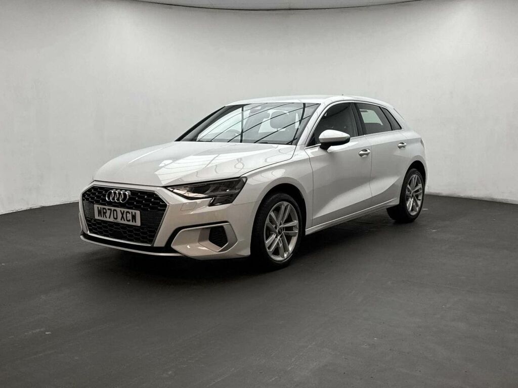 Audi A3 1.5 Tfsi 35 S Line Sportback 1 Black #4