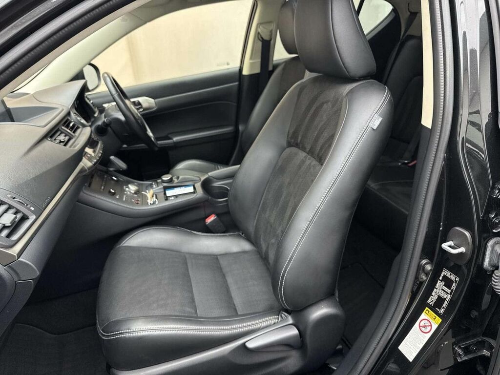 Lexus CT Hatchback 1.8 200H Sport Cvt Euro 6 Ss 201 Silver #31