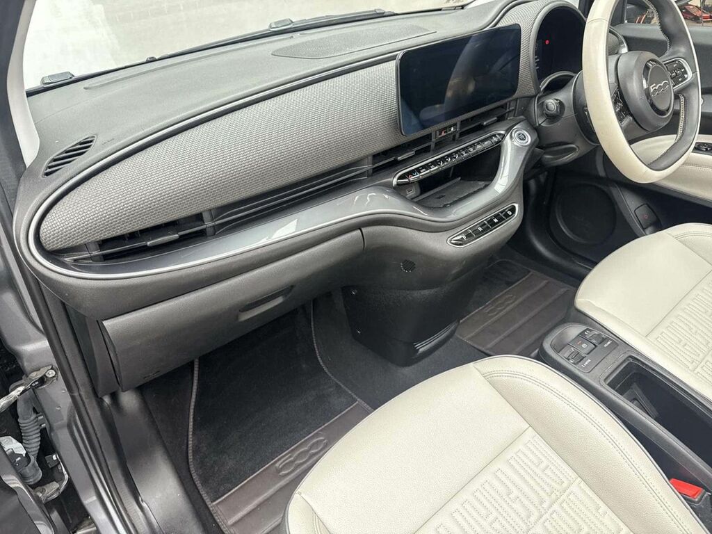 Fiat 500E 2021 42Kwh La Prima Hatchback All Aut Grey #32