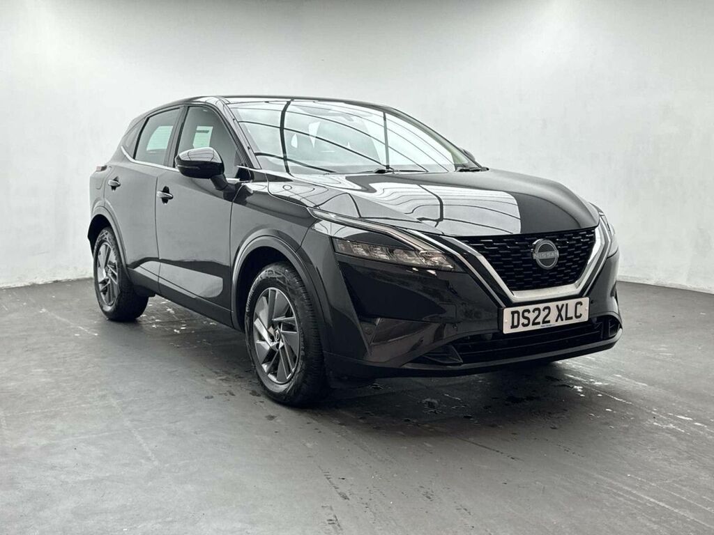 Nissan Qashqai 1.3 Qashqai Acenta Premium Dig-t Mhev Cvt Black #2