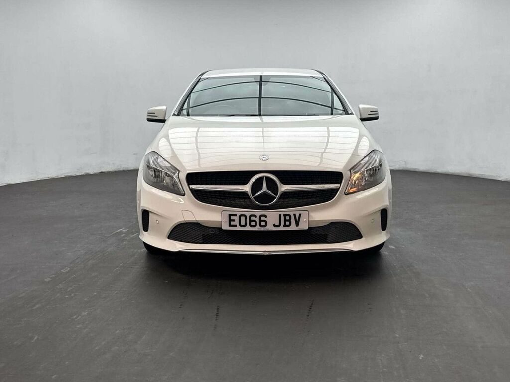 Mercedes-Benz A Class 1.6 A 180 Se Executive White #3