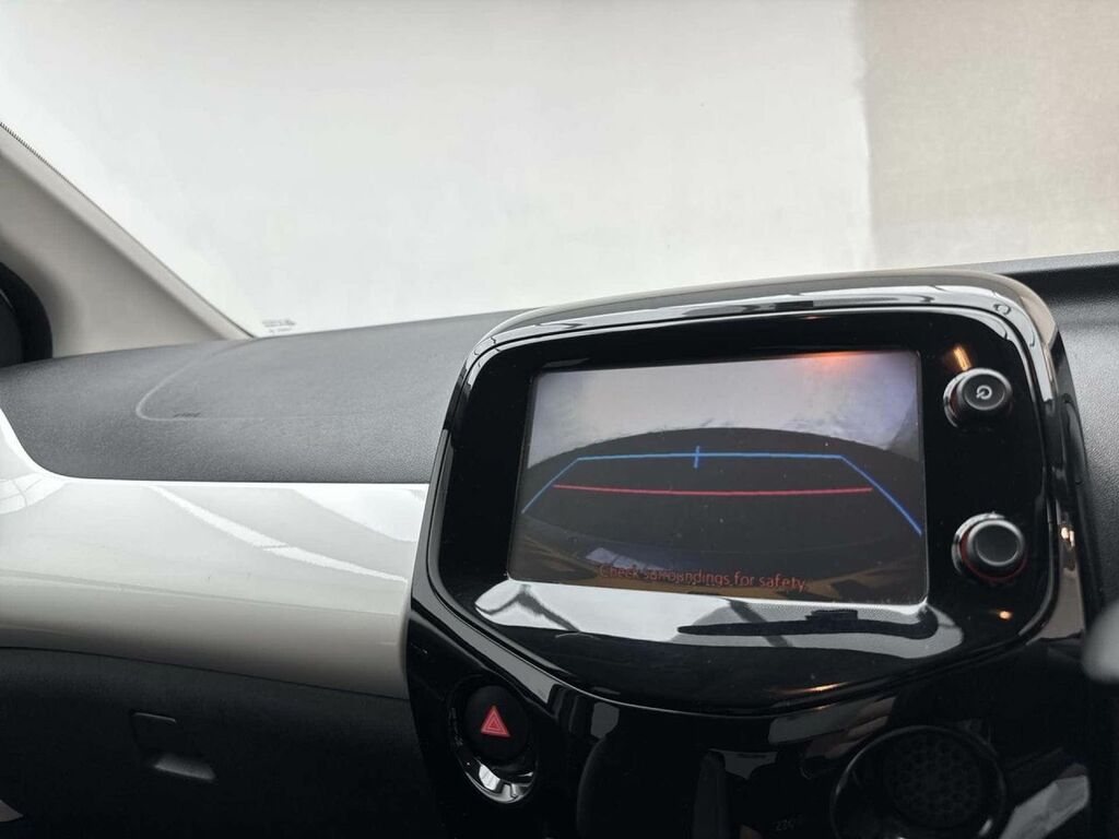 Toyota Aygo X X-play Red #21