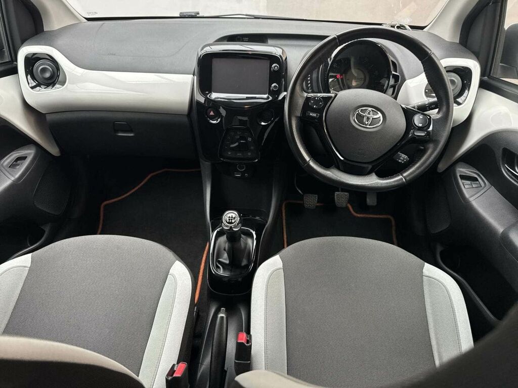 Toyota Aygo X X-play Red #24