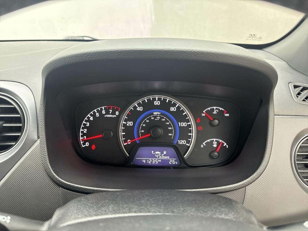Hyundai I10 1.0 Se Red #19