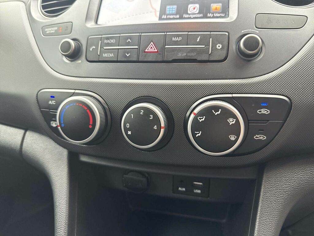 Hyundai I10 1.0 Se Red #17