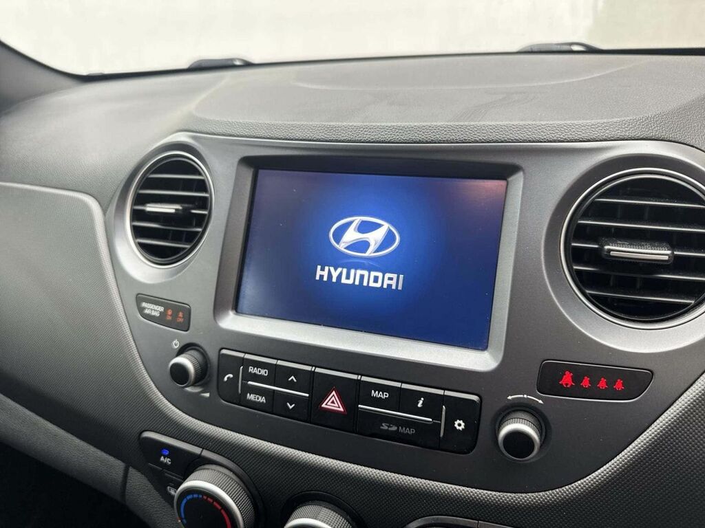 Hyundai I10 1.0 Se Red #13