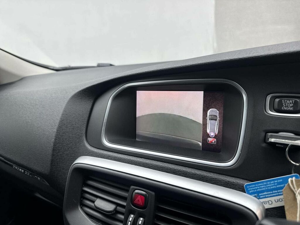 Volvo V40 Cross Country T3 Pro Red #20
