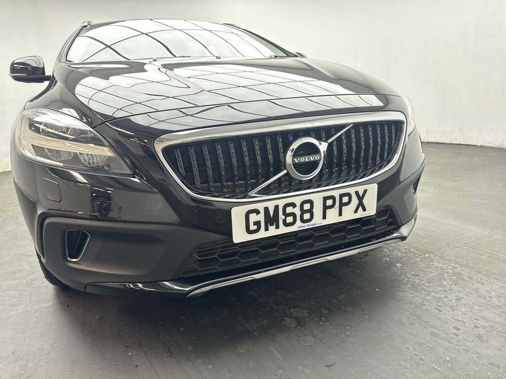 Volvo V40 Cross Country T3 Pro Red #30