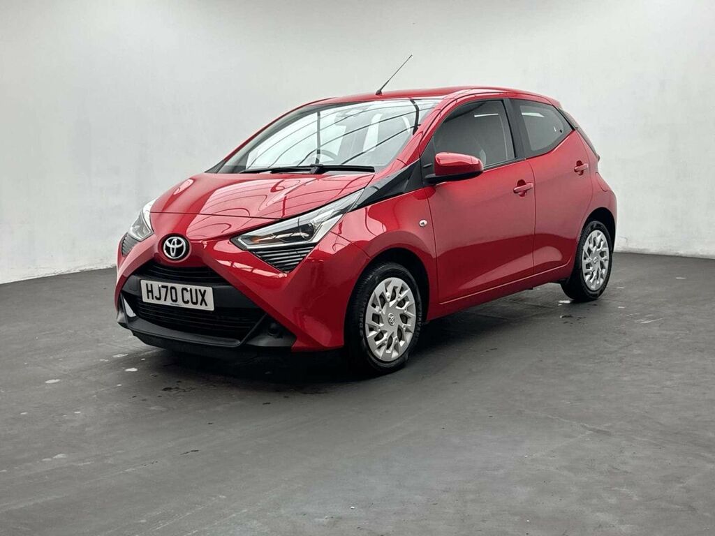 Toyota Aygo X 1.0 Aygo X-play Tss Vvt-i Cvt Red #4