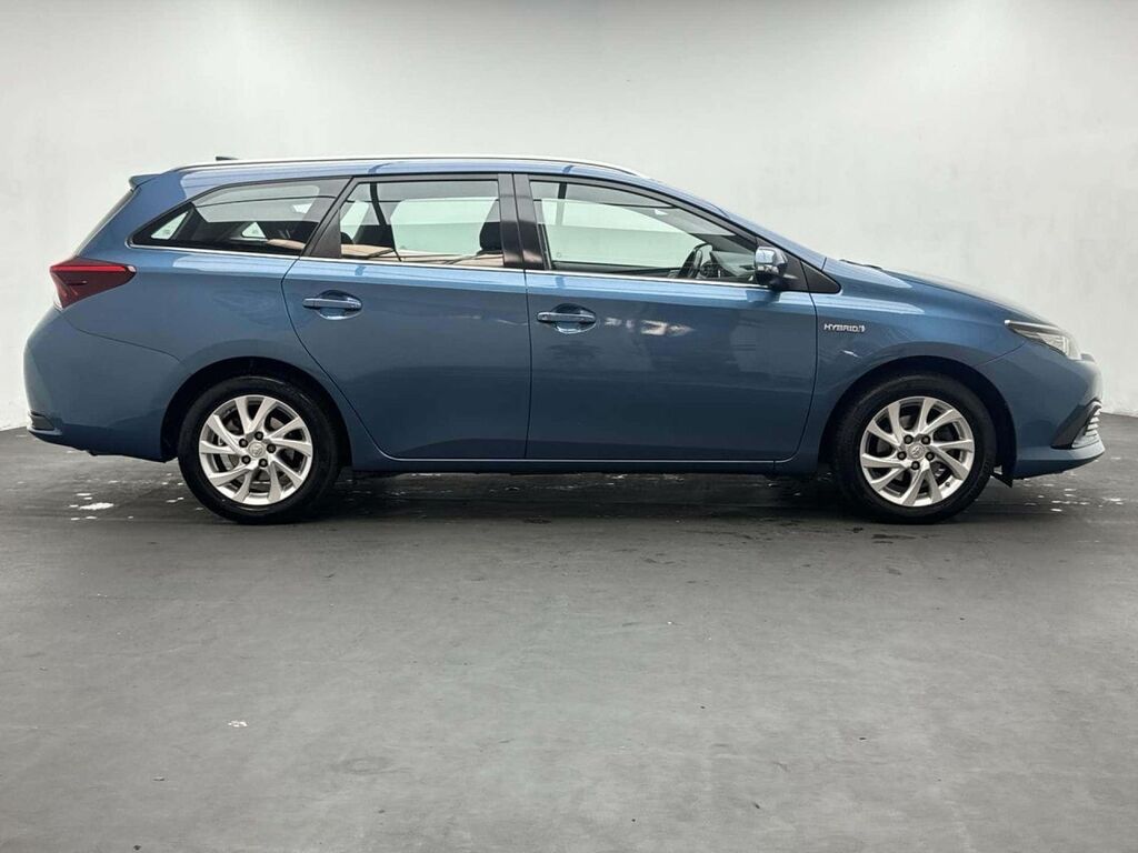 Toyota Auris 1.8 Hybrid Excel Tss Leather Brown #9