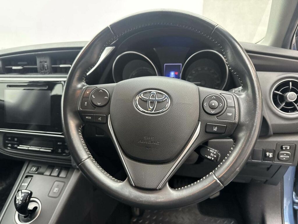 Toyota Auris 1.8 Hybrid Excel Tss Leather Brown #24