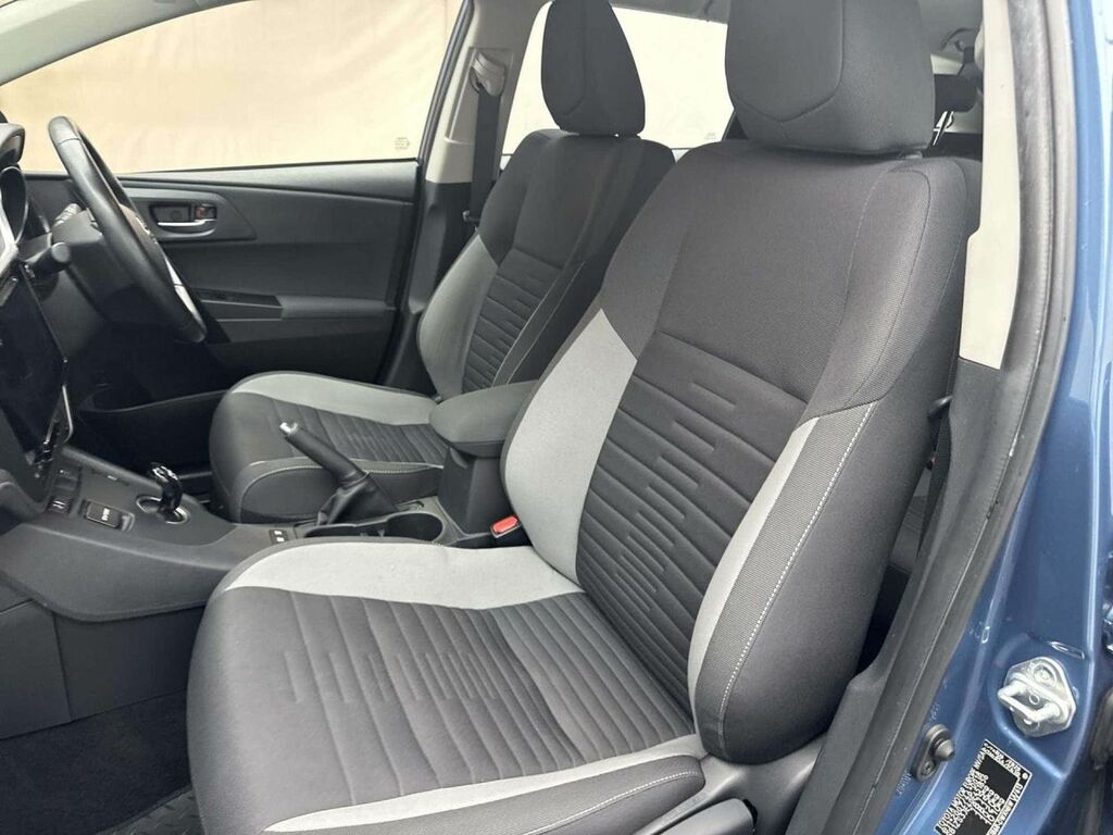 Toyota Auris 1.8 Hybrid Excel Tss Leather Brown #30