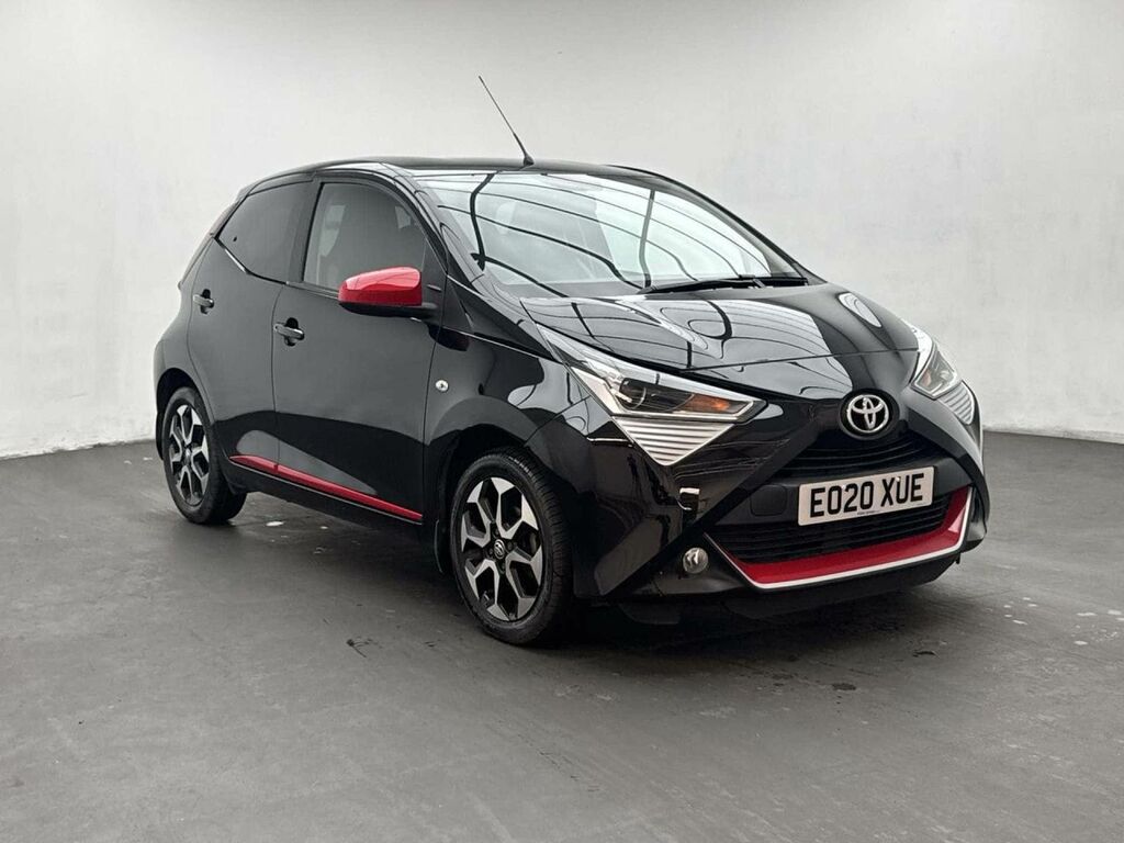 Toyota Aygo X X-trend Silver #2