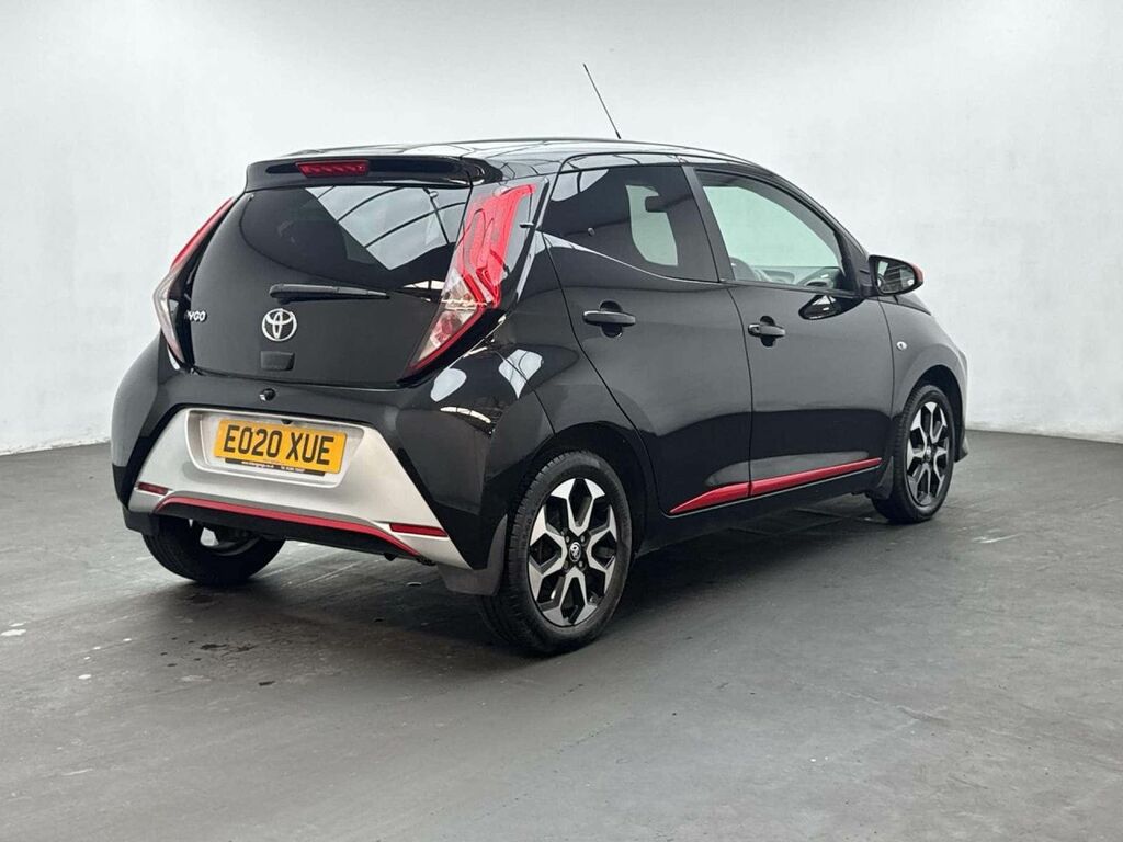 Toyota Aygo X X-trend Silver #8