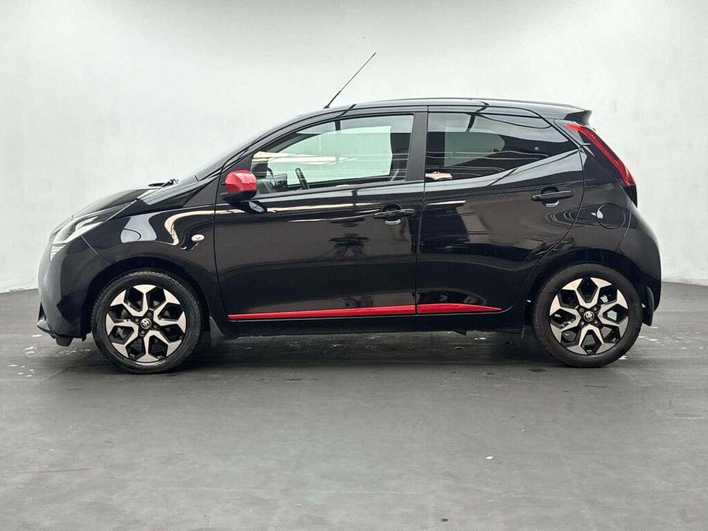 Toyota Aygo X X-trend Silver #5