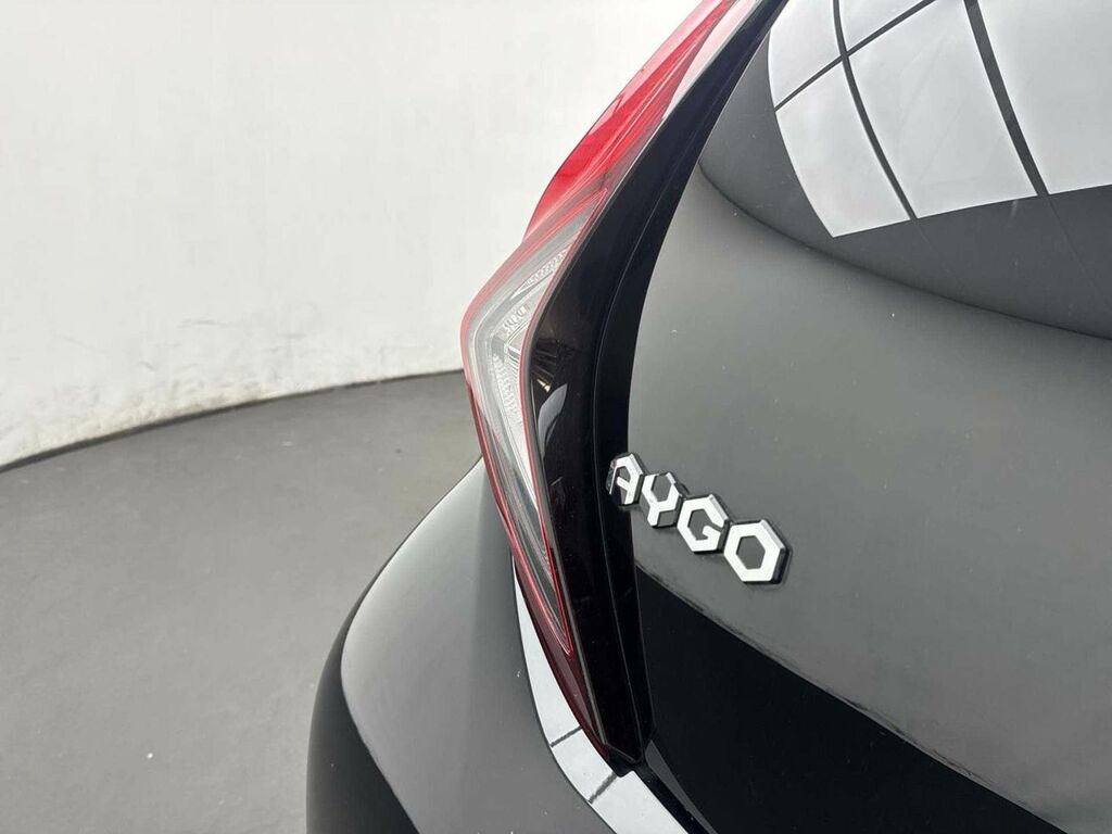 Toyota Aygo X X-trend Silver #27