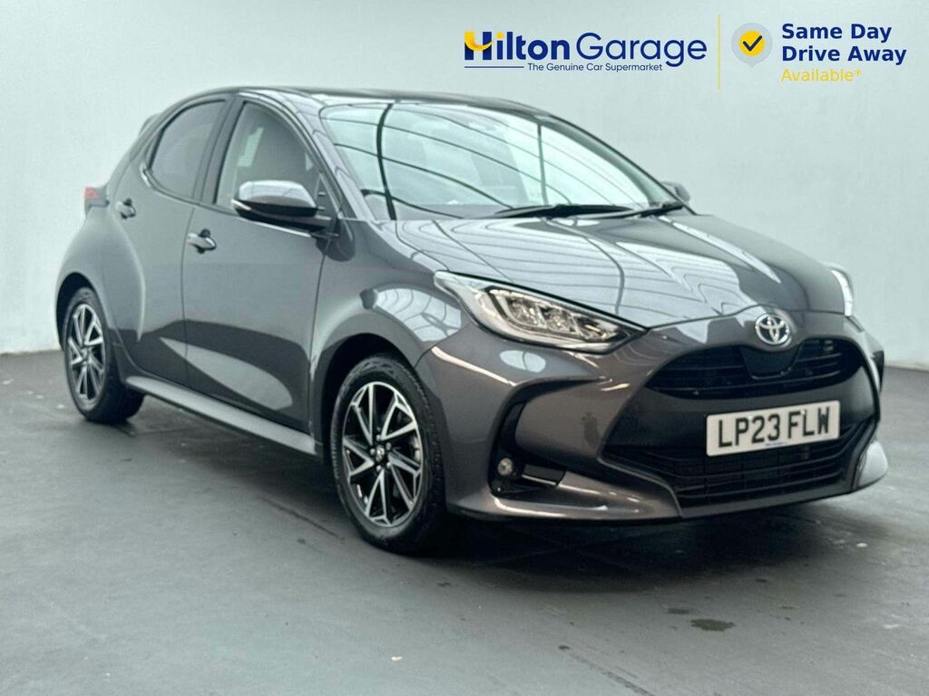 Toyota Yaris 1.5 Yaris Design Hev Cvt Grey