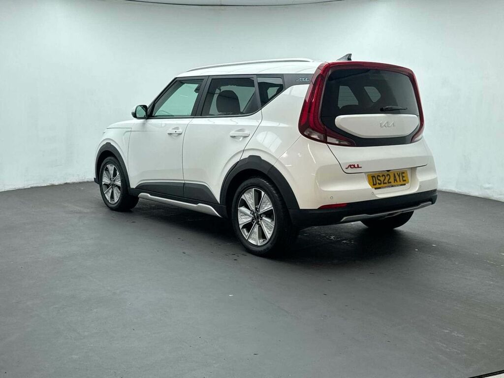 Kia Soul Soul Maxx Ev White #6
