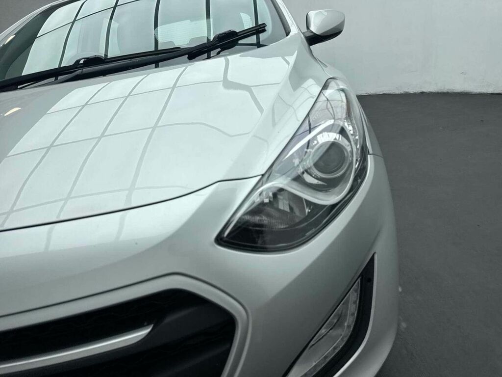 Hyundai I30 1.6 Crdi Blue Drive Se Black #30