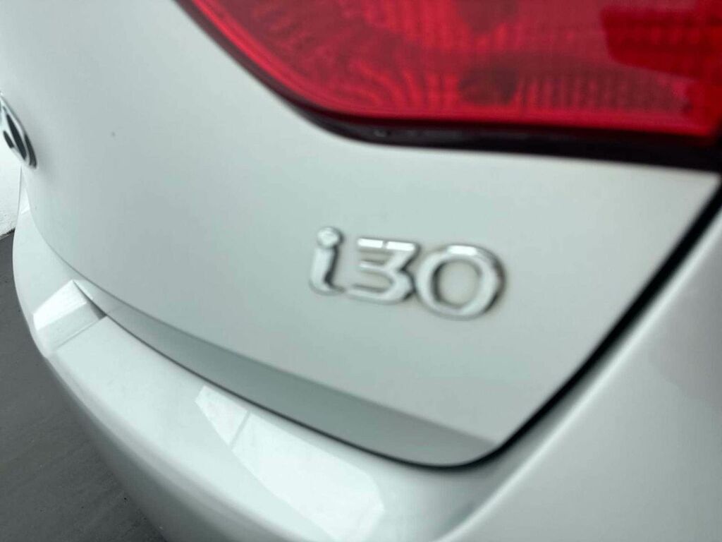 Hyundai I30 1.6 Crdi Blue Drive Se Black #25