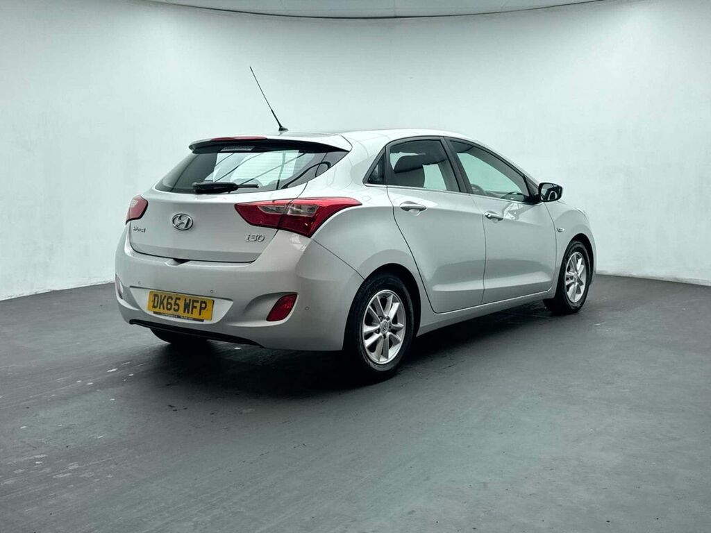 Hyundai I30 1.6 Crdi Blue Drive Se Black #8