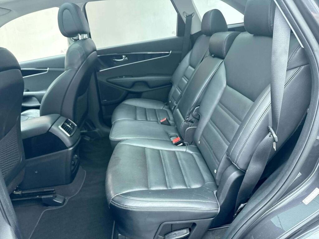 Kia Sorento 2.2 Crdi Kx 2 Suv Awd 197 Bhp Red #34