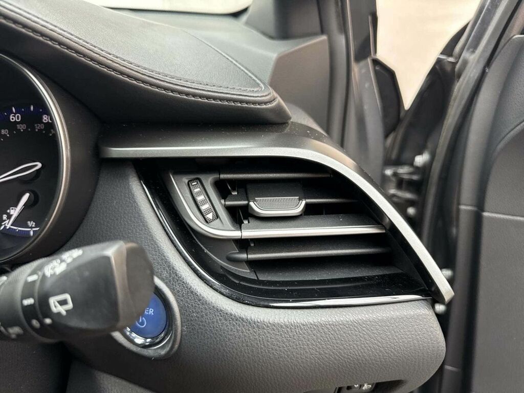 Toyota C-Hr C-hr Excel Hev Cvt White #20