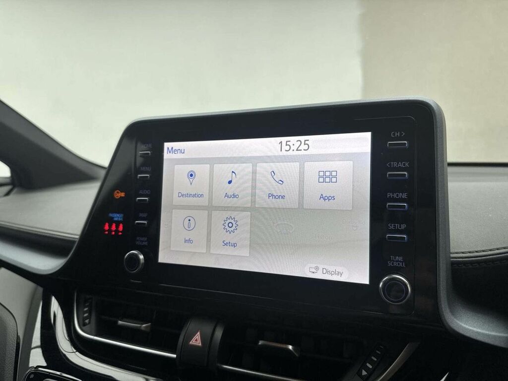 Toyota C-Hr 1.8 Icon 121 Bhp White #15
