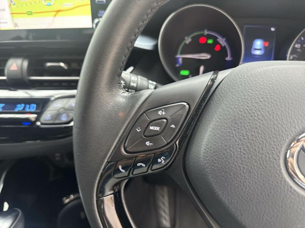 Toyota C-Hr 1.8 Icon 121 Bhp White #21
