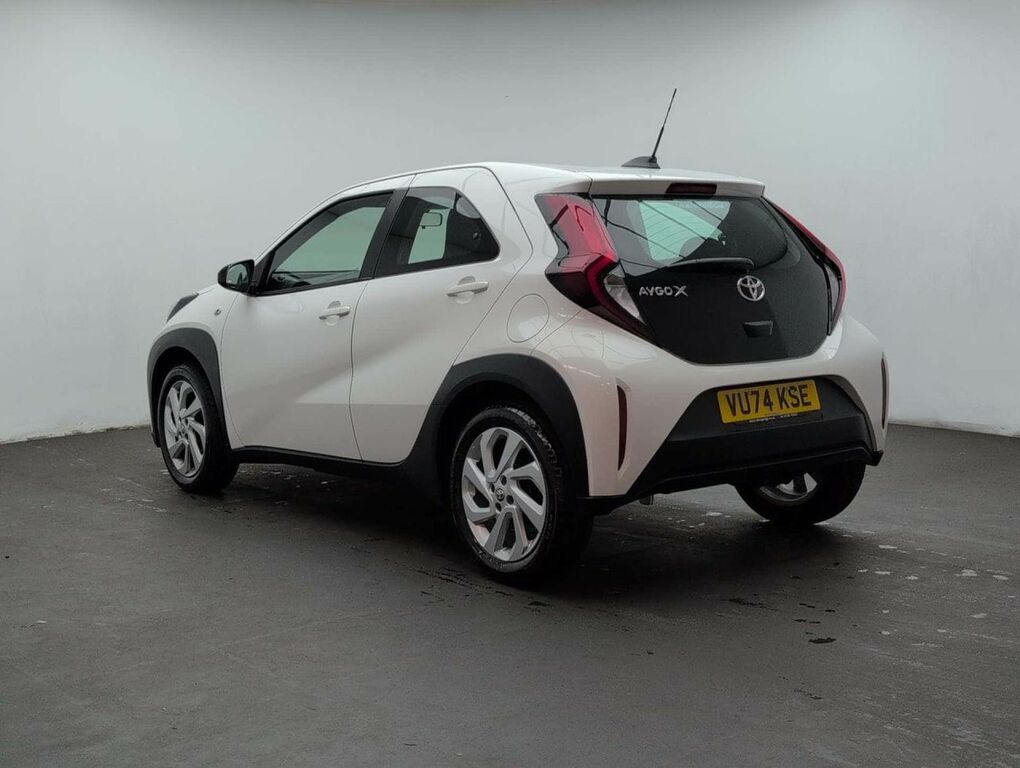 Toyota Aygo X 1.0 Aygo X Pure Vvt-i White #6