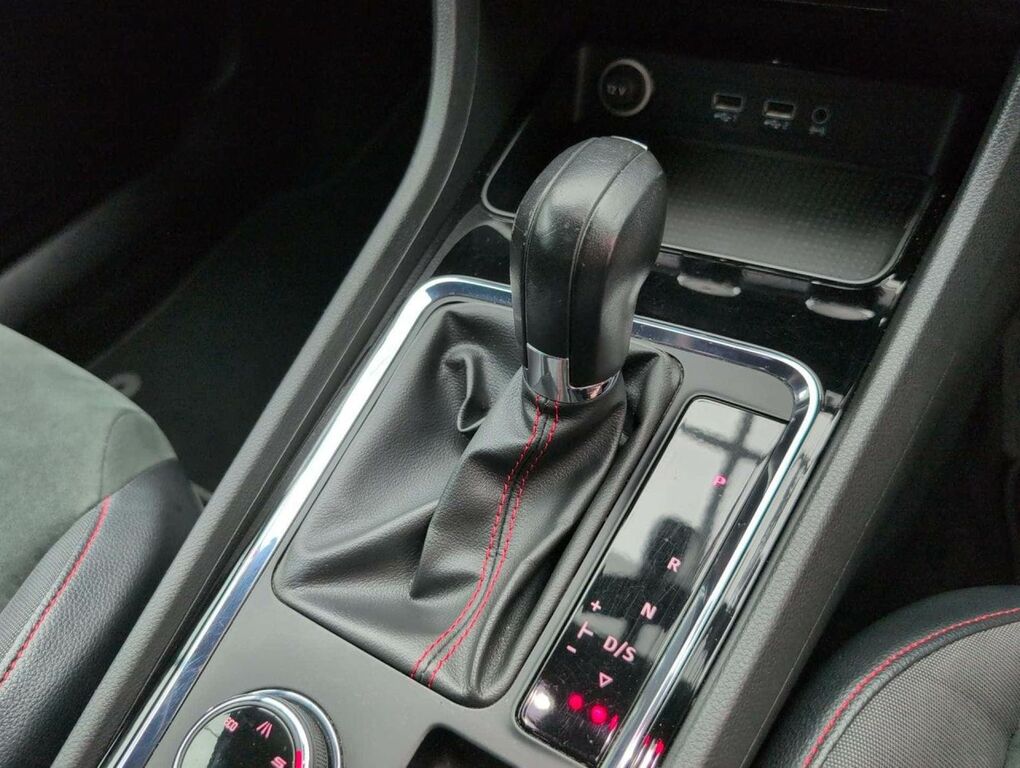 Seat Ateca Seat Estate 1.5 Tsi Evo Fr Sport Ez Dsg White #18