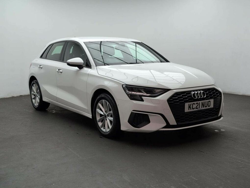 Audi A3 1.5 A3 Sportback 35 Tfsi Mhev Technik White #2