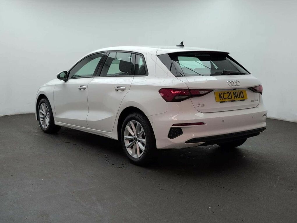 Audi A3 1.5 A3 Sportback 35 Tfsi Mhev Technik White #6