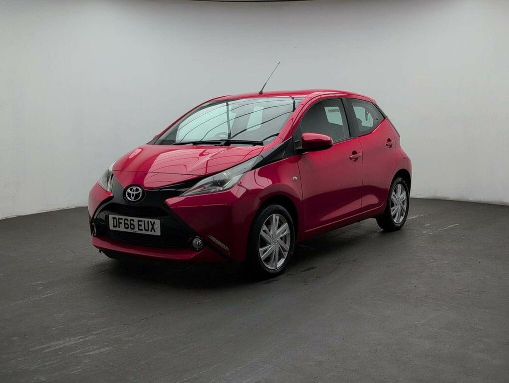 Toyota Aygo X 1.0 Aygo X-pression Vvt-i Cvt Red #4