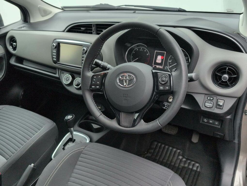 Toyota Yaris 1.5 Vvt-i Icon Tech Blue #11