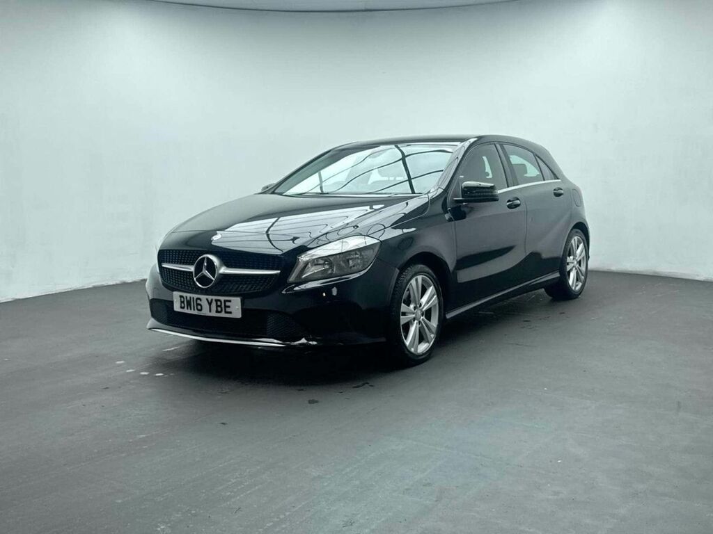 Mercedes-Benz A Class 1.5 A 180 D Sport Black #4