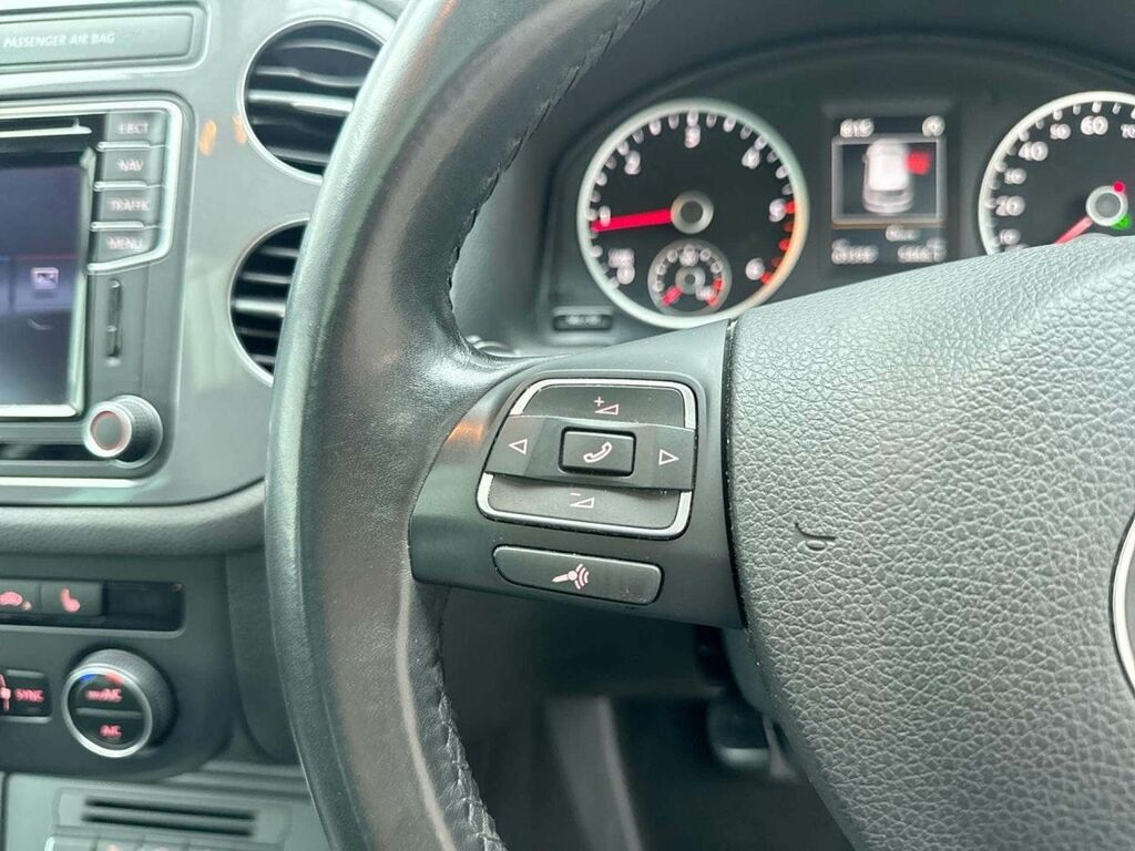 Volkswagen Tiguan 2016 2.0 Tdi Bluemotion Tech Match Edition Suv Grey #19