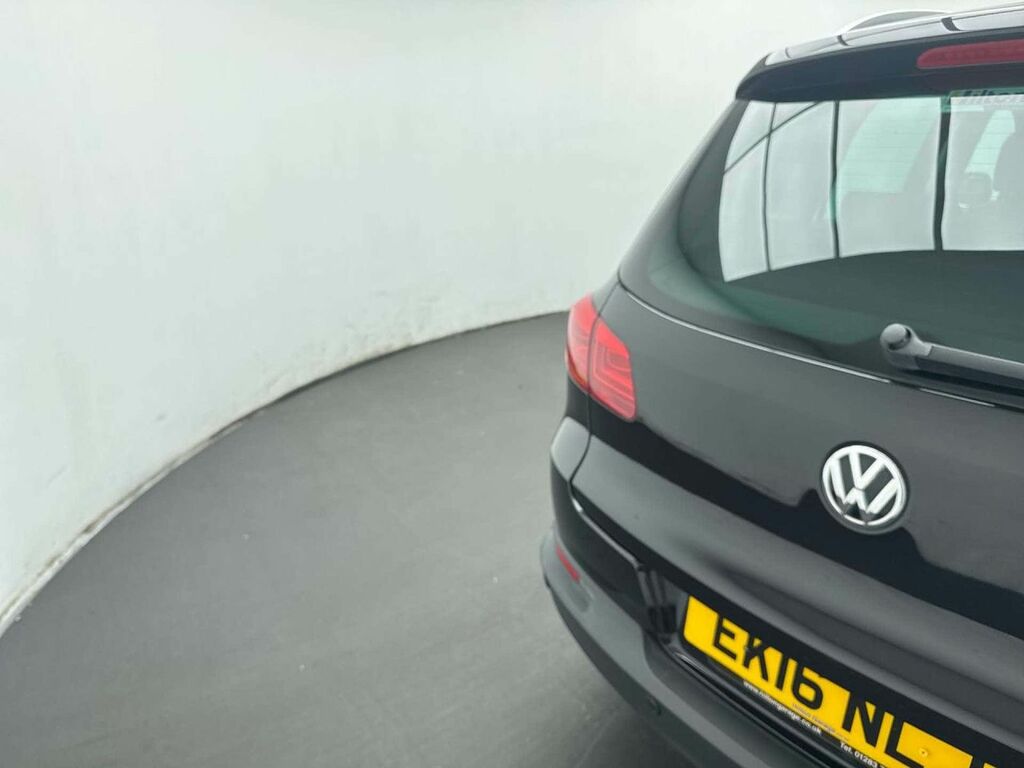 Volkswagen Tiguan 2016 2.0 Tdi Bluemotion Tech Match Edition Suv Grey #29
