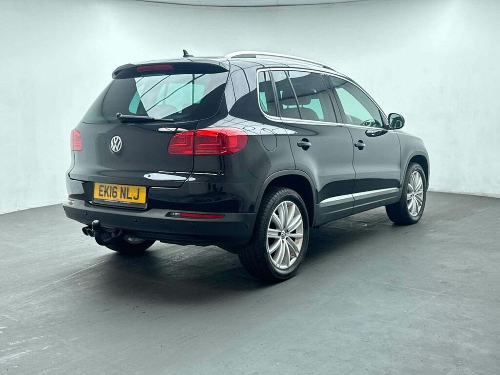 Volkswagen Tiguan 2016 2.0 Tdi Bluemotion Tech Match Edition Suv Grey #8
