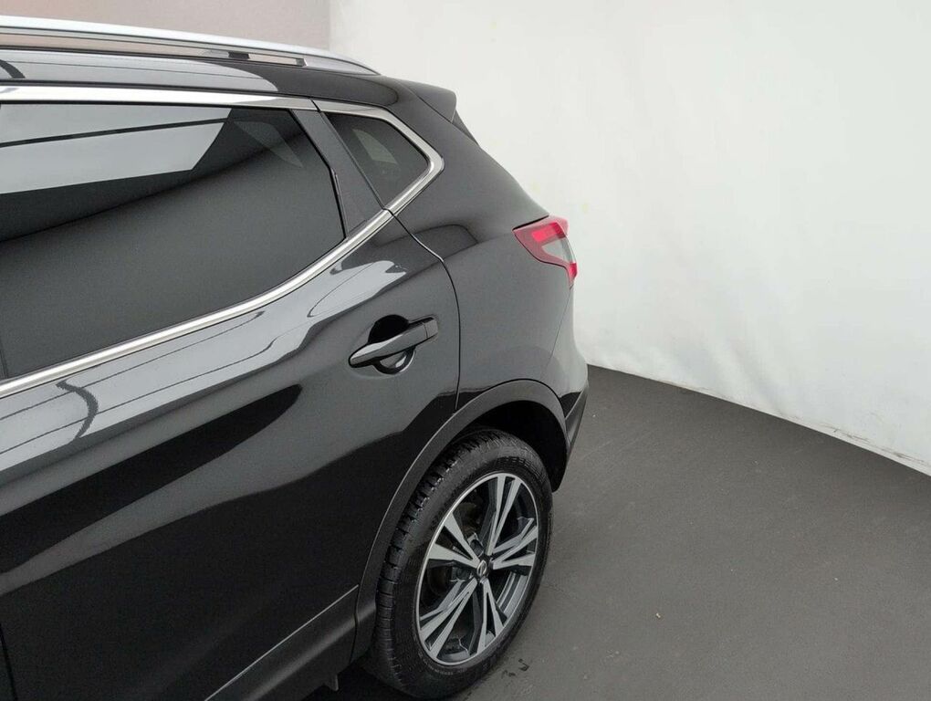 Nissan Qashqai  Black #32