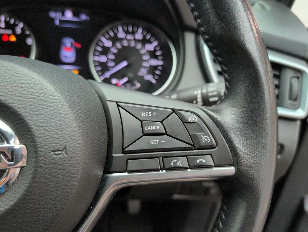 Nissan Qashqai  Black #20