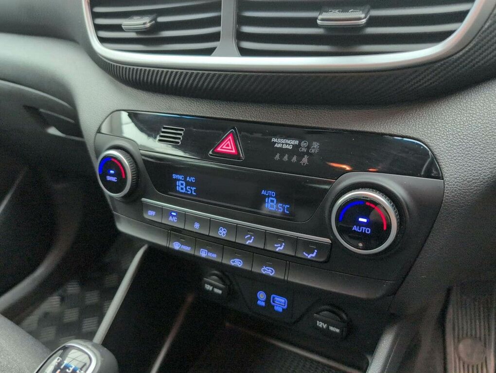 Hyundai Tucson 1.6 Gdi Premium 2Wd Black #17