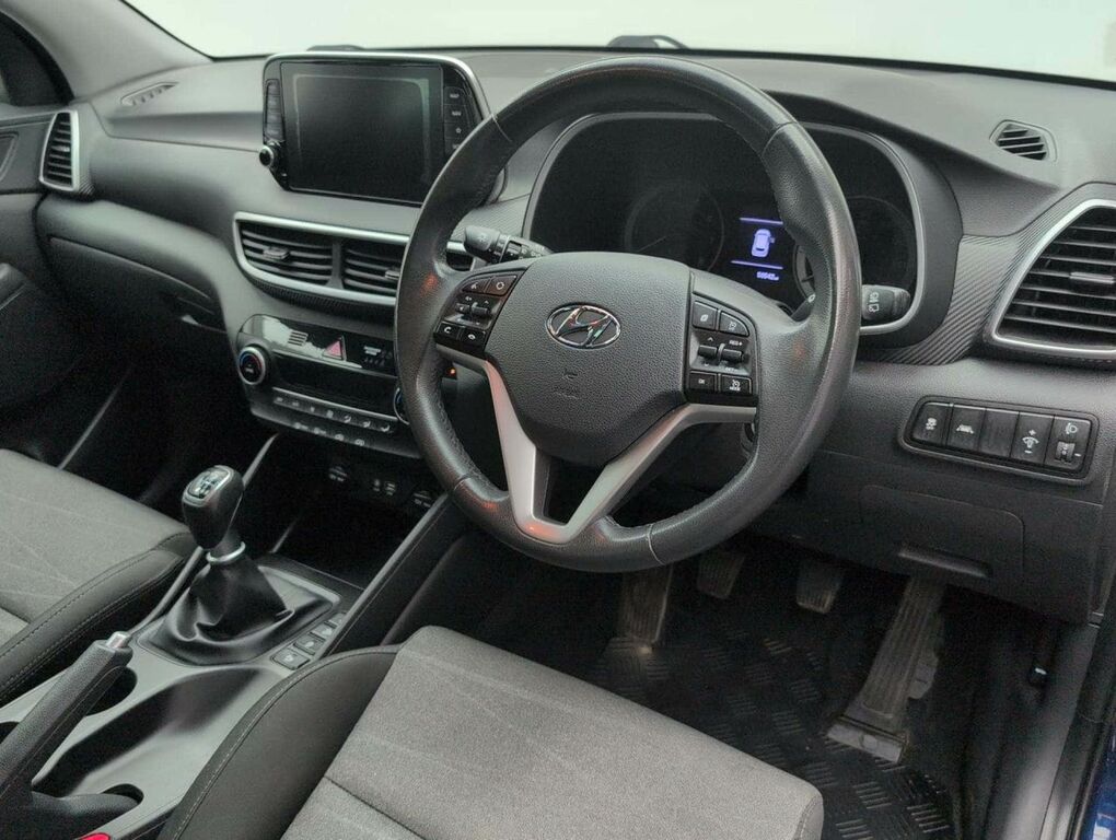 Hyundai Tucson 1.6 Gdi Premium 2Wd Black #11