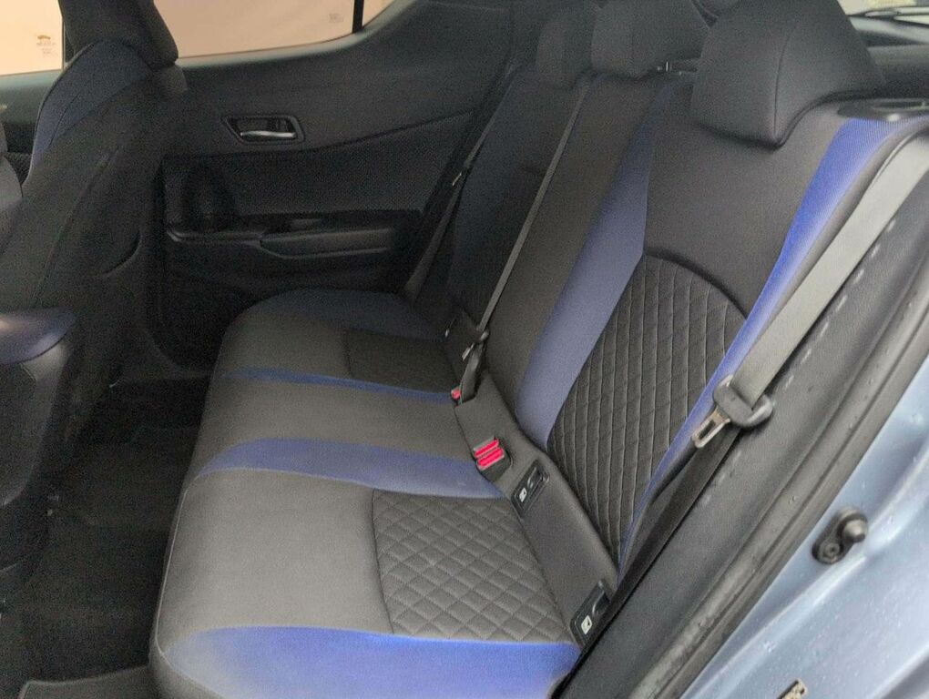 Toyota C-Hr 1.8 Hybrid Dynamic Cvt Silver #32