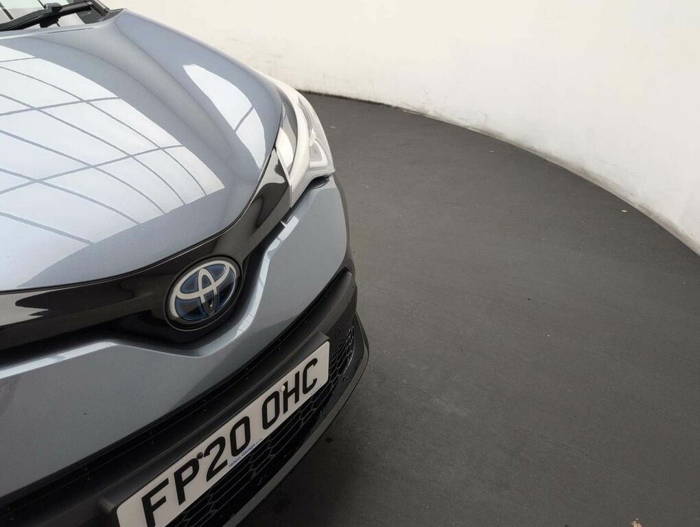Toyota C-Hr 1.8 Hybrid Dynamic Cvt Silver #36